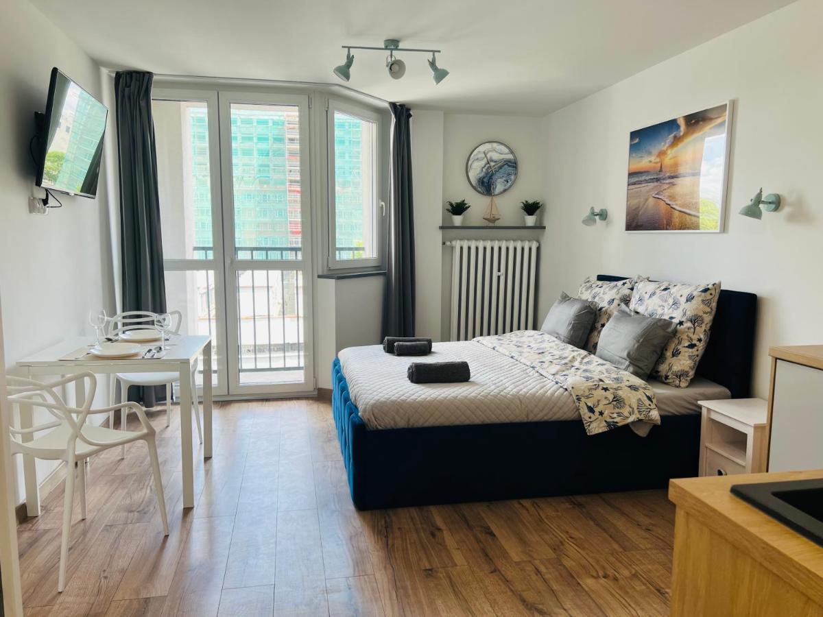 Mare E Monti Apartments Катовице Екстериор снимка