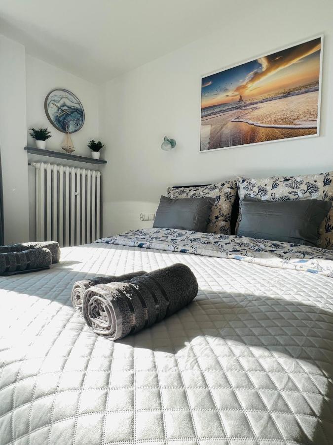 Mare E Monti Apartments Катовице Екстериор снимка