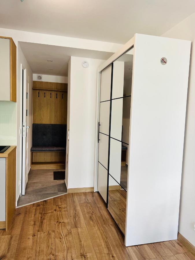 Mare E Monti Apartments Катовице Екстериор снимка