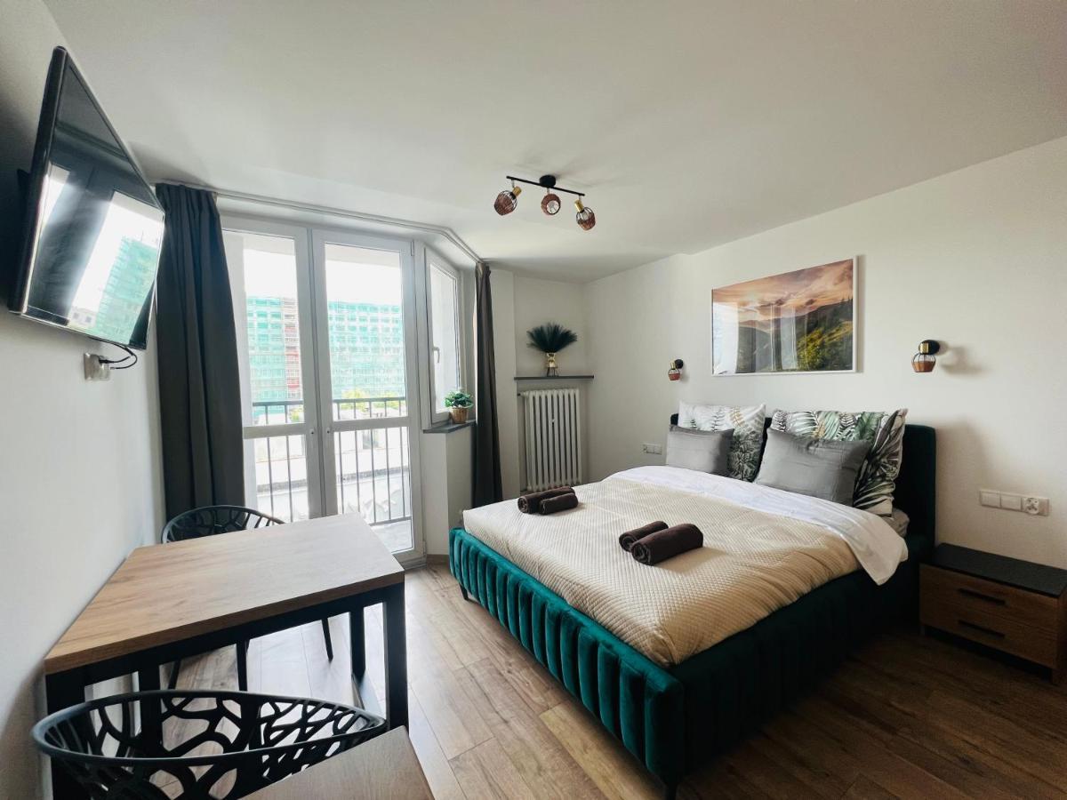 Mare E Monti Apartments Катовице Екстериор снимка